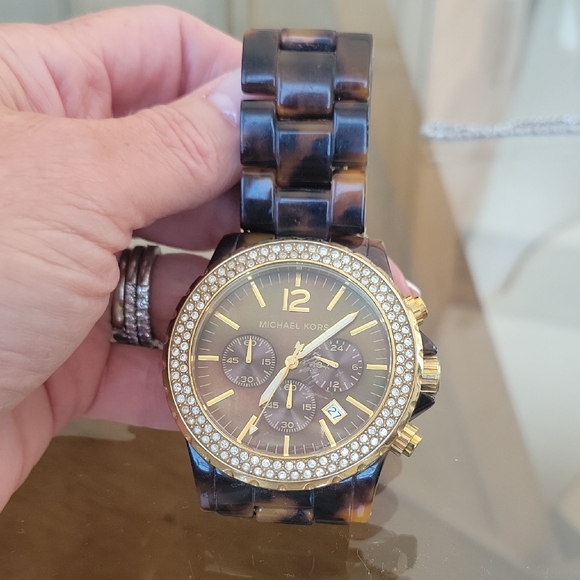 Michael Kors Tortoise and Gold Chronograph Watch - Picture 1 of 5